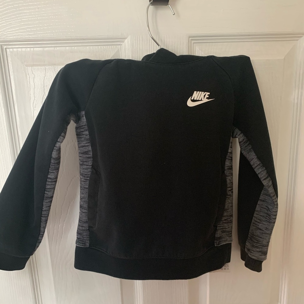 NIKE Hoodie child size 4/XS VERY GOOD CONDITION